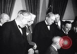 Immagine di Il Presidente Truman saluta i capi di Stato United States USA, 1948, secondo 56 filmato di repertorio 65675031323