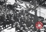 Standbild Charles Lindbergh Paris Frankreich, 1927, aus Sekunde 20 historischem Filmmaterial Videoclip 65675031333