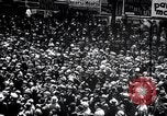 Standbild Charles Lindbergh Paris Frankreich, 1927, aus Sekunde 37 historischem Filmmaterial Videoclip 65675031333