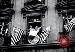 Standbild Charles Lindbergh Paris Frankreich, 1927, aus Sekunde 22 historischem Filmmaterial Videoclip 65675031334
