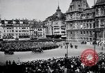 Standbild Charles Lindbergh Paris Frankreich, 1927, aus Sekunde 10 historischem Filmmaterial Videoclip 65675031337