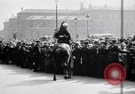 Standbild Charles Lindbergh Paris Frankreich, 1927, aus Sekunde 35 historischem Filmmaterial Videoclip 65675031337