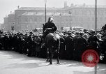 Standbild Charles Lindbergh Paris Frankreich, 1927, aus Sekunde 36 historischem Filmmaterial Videoclip 65675031337