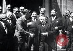 Standbild Charles Lindbergh Paris Frankreich, 1927, aus Sekunde 25 historischem Filmmaterial Videoclip 65675031338