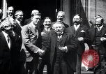 Standbild Charles Lindbergh Paris Frankreich, 1927, aus Sekunde 26 historischem Filmmaterial Videoclip 65675031338