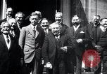 Standbild Charles Lindbergh Paris Frankreich, 1927, aus Sekunde 32 historischem Filmmaterial Videoclip 65675031338