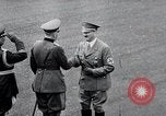 Standbild Adolf Hitler an der Sammlung und Parade Deutschland, 1939, aus Sekunde 12 historischem Filmmaterial Videoclip 65675031407