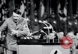 Standbild Adolf Hitler an der Sammlung und Parade Deutschland, 1939, aus Sekunde 30 historischem Filmmaterial Videoclip 65675031407