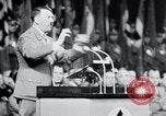 Standbild Adolf Hitler an der Sammlung und Parade Deutschland, 1939, aus Sekunde 39 historischem Filmmaterial Videoclip 65675031407