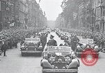 Standbild Adolf Hitler an der Sammlung und Parade Deutschland, 1939, aus Sekunde 57 historischem Filmmaterial Videoclip 65675031407