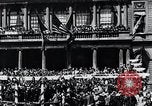 Immagine di Charles Lindbergh riceve una medaglia a New York New York City USA, 1927, secondo 17 filmato di repertorio 65675031416