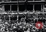 Immagine di Charles Lindbergh riceve una medaglia a New York New York City USA, 1927, secondo 22 filmato di repertorio 65675031416
