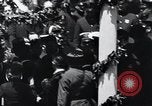 Immagine di Charles Lindbergh riceve una medaglia a New York New York City USA, 1927, secondo 32 filmato di repertorio 65675031416