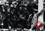 Immagine di Charles Lindbergh riceve una medaglia a New York New York City USA, 1927, secondo 42 filmato di repertorio 65675031416