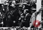Immagine di Charles Lindbergh riceve una medaglia a New York New York City USA, 1927, secondo 47 filmato di repertorio 65675031416