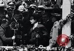 Immagine di Charles Lindbergh riceve una medaglia a New York New York City USA, 1927, secondo 51 filmato di repertorio 65675031416