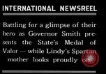 Image Charles Lindbergh reçoit New York Médaille de la vaillance New York United States USA, 1927, de la seconde 47 séquences d'archives historiques vidéo 65675031418
