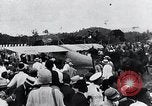 Standbild Charles Lindbergh gefeiert von Präsident Rodolfo Chiari Panama City Panama, 1928, aus Sekunde 42 historischem Filmmaterial Videoclip 65675031428