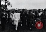 Standbild Charles Lindbergh gefeiert von Präsident Rodolfo Chiari Panama City Panama, 1928, aus Sekunde 51 historischem Filmmaterial Videoclip 65675031428