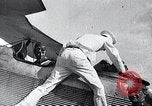 Standbild Charles Lindbergh mit Präsident Rodolfo Chiari Panama City Panama, 1928, aus Sekunde 23 historischem Filmmaterial Videoclip 65675031429