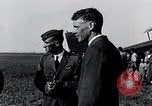 Standbild Charles Lindbergh Panama City Panama, 1927, aus Sekunde 19 historischem Filmmaterial Videoclip 65675031430