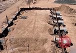 Standbild Fire Support Base Vietnam, 1970, aus Sekunde 56 historischem Filmmaterial Videoclip 65675031441