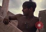 Standbild Fire Support Base Vietnam, 1970, aus Sekunde 26 historischem Filmmaterial Videoclip 65675031443