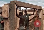 Standbild Fire Support Base Vietnam, 1970, aus Sekunde 55 historischem Filmmaterial Videoclip 65675031444