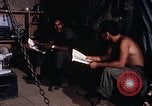 Immagine di Fire Base di supporto Il Vietnam, 1970, secondo 4 filmato di repertorio 65675031448