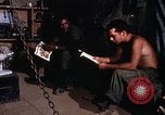 Immagine di Fire Base di supporto Il Vietnam, 1970, secondo 10 filmato di repertorio 65675031448