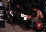 Immagine di Fire Base di supporto Il Vietnam, 1970, secondo 14 filmato di repertorio 65675031448