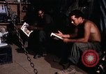 Immagine di Fire Base di supporto Il Vietnam, 1970, secondo 17 filmato di repertorio 65675031448