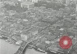 Standbild Luftaufnahme Willamette River Westside Waterfront 1920 s Portland Oregon USA, 1925, aus Sekunde 26 historischem Filmmaterial Videoclip 65675031461