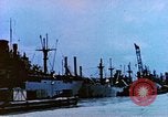 Standbild Building Liberty Schiffe Sausalito California USA, 1944, aus Sekunde 27 historischem Filmmaterial Videoclip 65675031500