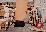Image Construction de navires Liberty Sausalito California USA, 1944, de la seconde 22 séquences d'archives historiques vidéo 65675031501
