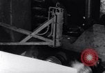 Image La fabrication de plaques d'acier United States USA, 1943, de la seconde 42 séquences d'archives historiques vidéo 65675031509