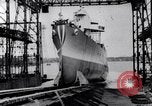 Image Chantiers navals United States USA, 1943, de la seconde 25 séquences d'archives historiques vidéo 65675031510