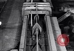 Standbild Steel Billet United States USA, 1943, aus Sekunde 56 historischem Filmmaterial Videoclip 65675031511