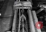 Standbild Steel Billet United States USA, 1943, aus Sekunde 59 historischem Filmmaterial Videoclip 65675031511