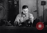 Standbild Bildung von Stahlträgern United States USA, 1943, aus Sekunde 23 historischem Filmmaterial Videoclip 65675031512