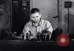 Standbild Bildung von Stahlträgern United States USA, 1943, aus Sekunde 26 historischem Filmmaterial Videoclip 65675031512