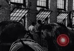 Image Fabrication de fil d'acier United States USA, 1943, de la seconde 7 séquences d'archives historiques vidéo 65675031514