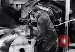 Image Fabrication de fil d'acier United States USA, 1943, de la seconde 24 séquences d'archives historiques vidéo 65675031514
