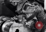 Image Fabrication de fil d'acier United States USA, 1943, de la seconde 32 séquences d'archives historiques vidéo 65675031514