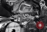 Image Fabrication de fil d'acier United States USA, 1943, de la seconde 35 séquences d'archives historiques vidéo 65675031514