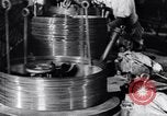 Image Fabrication de fil d'acier United States USA, 1943, de la seconde 59 séquences d'archives historiques vidéo 65675031514