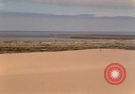 Standbild Strand Newport Oregon United States USA, 1963, aus Sekunde 32 historischem Filmmaterial Videoclip 65675031517