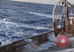 Immagine di Sondaggio oceaniche nave in mare grosso Oceano Pacifico, 1963, secondo 16 filmato di repertorio 65675031521