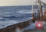 Immagine di Sondaggio oceaniche nave in mare grosso Oceano Pacifico, 1963, secondo 17 filmato di repertorio 65675031521