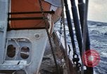 Immagine di Sondaggio oceaniche nave in mare grosso Oceano Pacifico, 1963, secondo 37 filmato di repertorio 65675031521